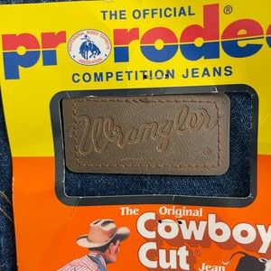 New with tags, men’s size 36x32 original cowboy cut jeans